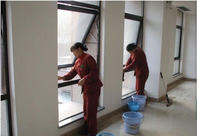 家裝玻璃的清潔技巧有哪些？